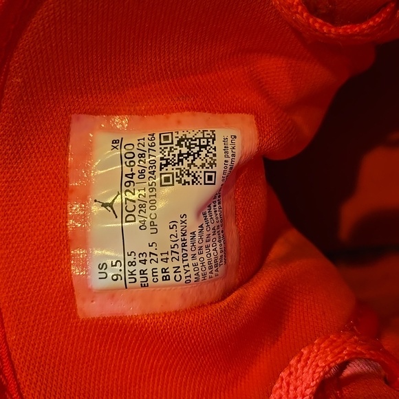 2021 Jordan 1 Mid SE ‘Barcelona Sweater red` 9.5 - Picture 8 of 16